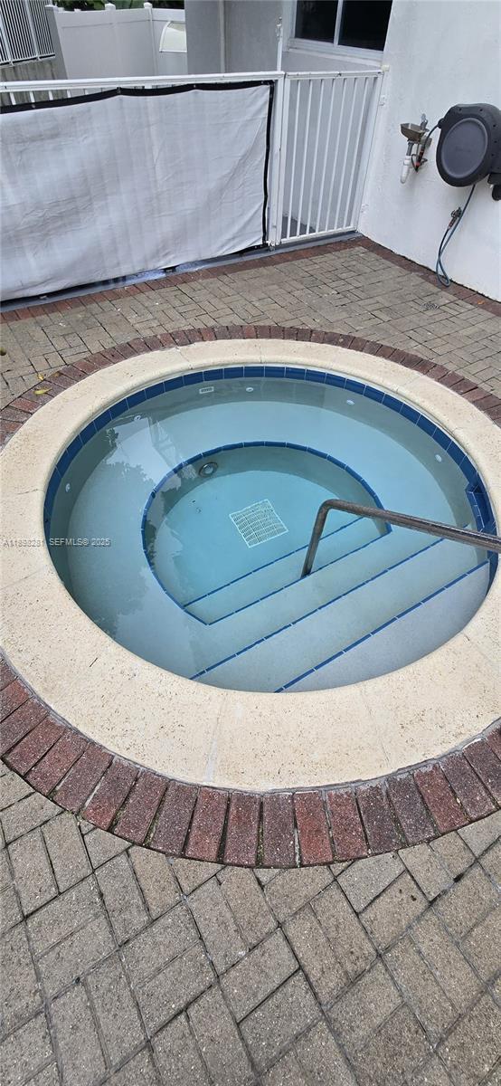 Building Photo - 1688 West Ave