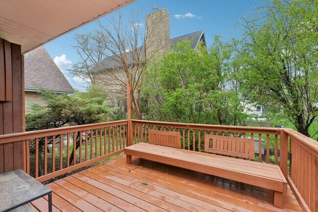 Building Photo - 9225 Karlov Ave
