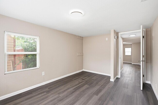 Building Photo - 1209 Kirkwood St