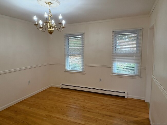 Building Photo - 5 Beaver Dam Trail