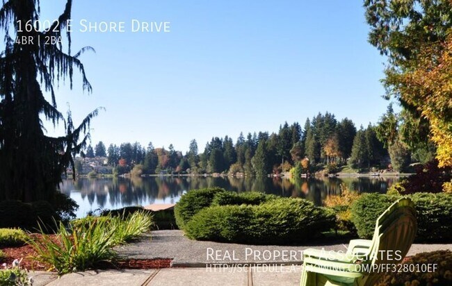 Building Photo - 3 bedrooms, 1 bathroom House on Martha Lak...