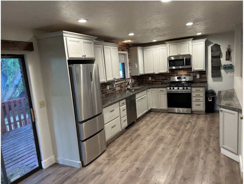 Building Photo - 2229 E Sego Lily Dr