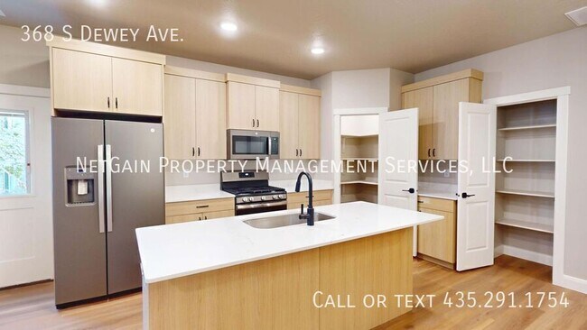 Building Photo - 368 S Dewey Ave