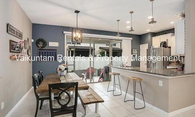 Building Photo - 7038 Buroak Ct