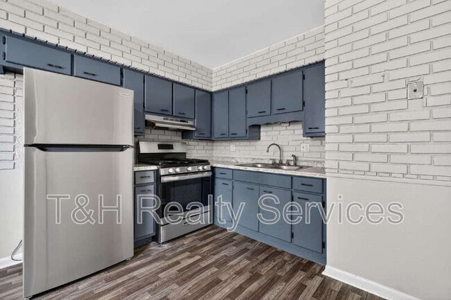 Building Photo - 1655 Walker Ave