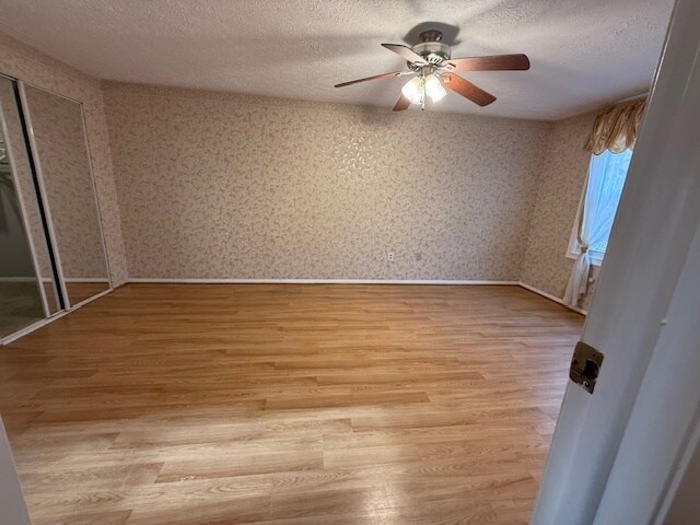 Building Photo - 11 Honeybell Ct