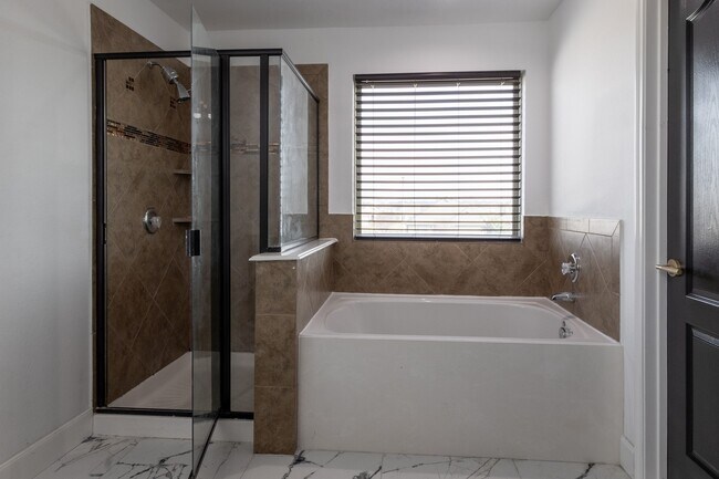 Building Photo - 2702 Oat Harvest Ct