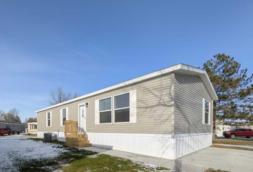 Building Photo - 29805 Jamestown Dr