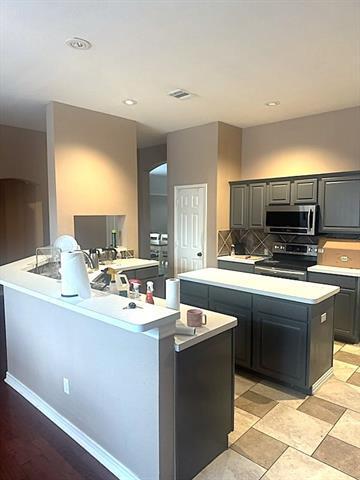 Building Photo - 2311 Richmond Cir