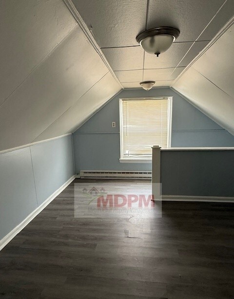 Building Photo - 22763 Almond Ave