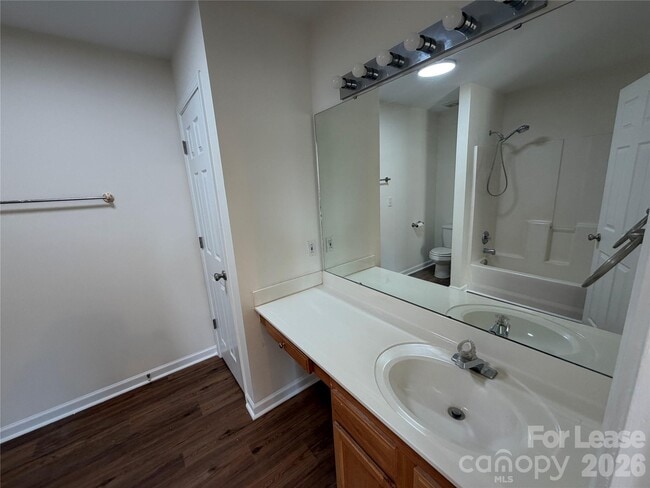 Building Photo - 7499 Bluff Point Ln