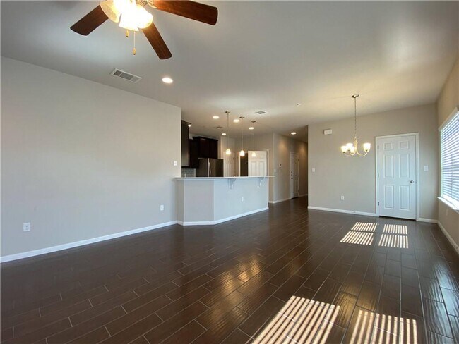 Building Photo - 2304 S Lakeline Blvd