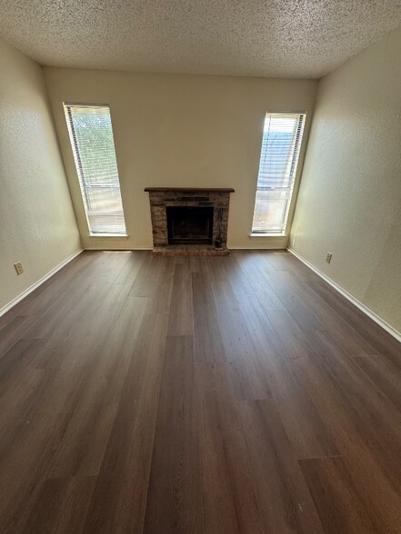 Building Photo - 4507 Coronado Ave