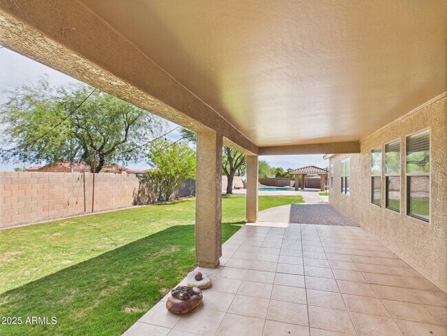 Building Photo - 27007 N 31st Dr