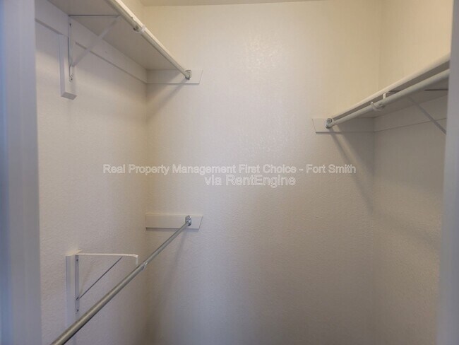 Building Photo - 2021 Ingalls Ln