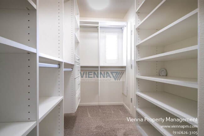 Building Photo - 3705 Abby Ct