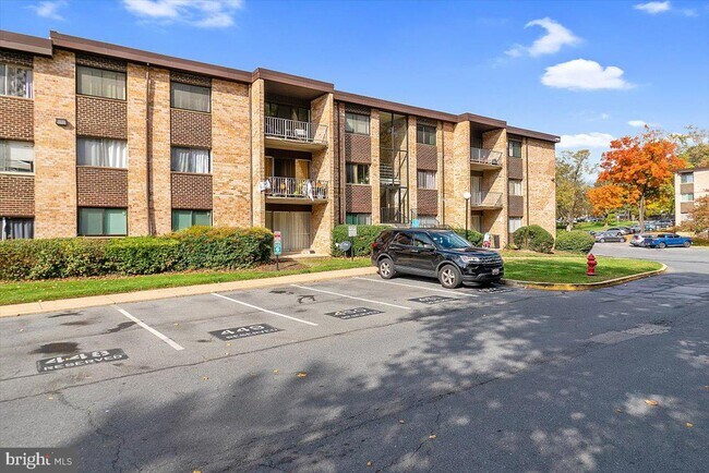 Building Photo - 3730 Bel Pre Rd