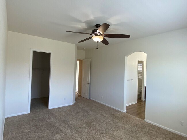 Building Photo - 15803 St Clement Way