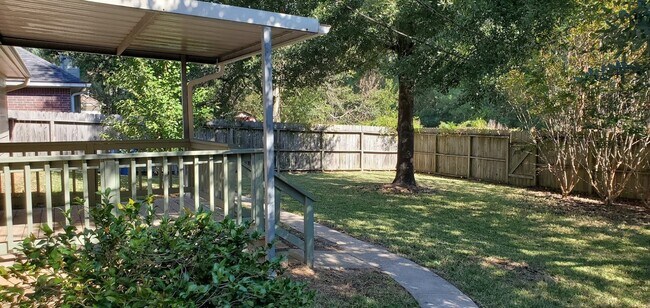 Building Photo - 1207 Toby Ln
