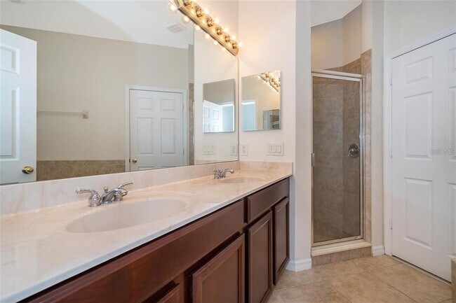 Building Photo - 1151 Travertine Terrace