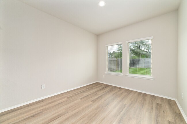 Building Photo - 23702 Harrow Fld Ln