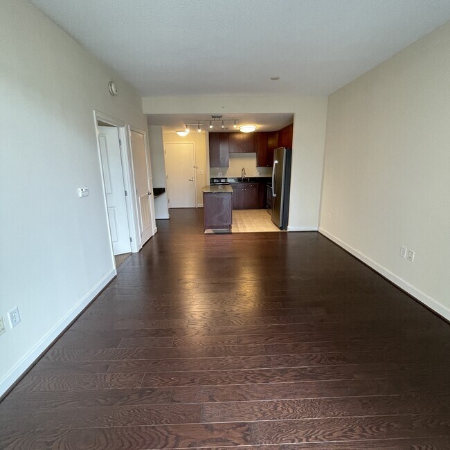 Building Photo - 155 Potomac Passage