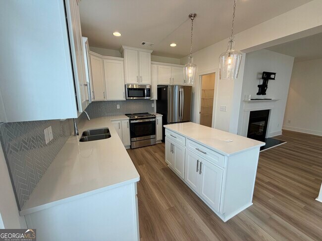 Building Photo - 1874 Aron Ln