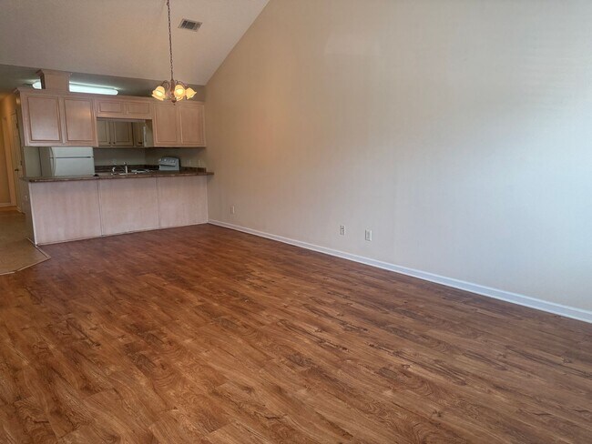 Building Photo - 300 Promise Ln