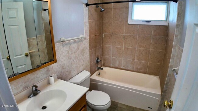 Building Photo - 79 B Wertman Ln