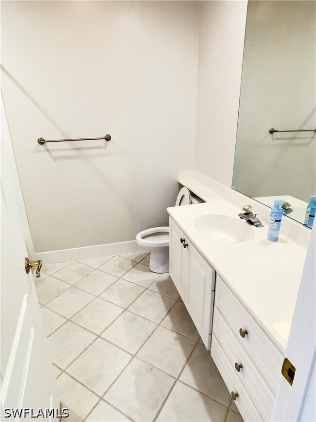 Building Photo - 5669 Cove Cir