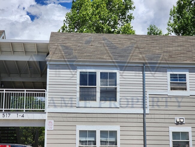 Primary Photo - 3 Bed 2 Bath Condo