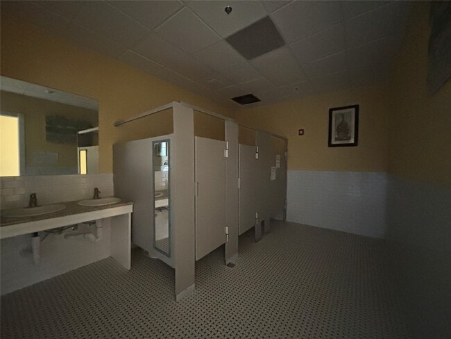 Building Photo - 12917 W Bellfort Ave