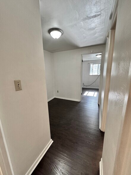 Office or storage nook - 106 Spruce St