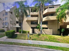 Building Photo - 10500 SW 108th Ave