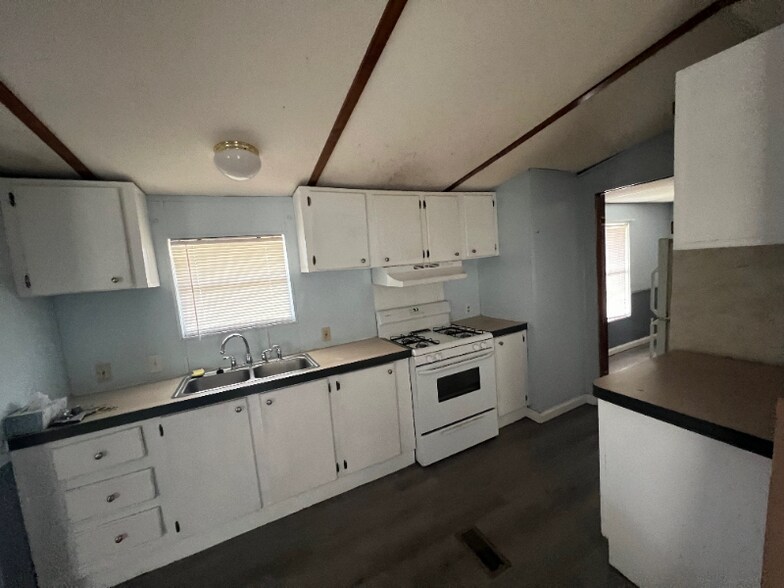 Building Photo - 106 Linda Lee Ct
