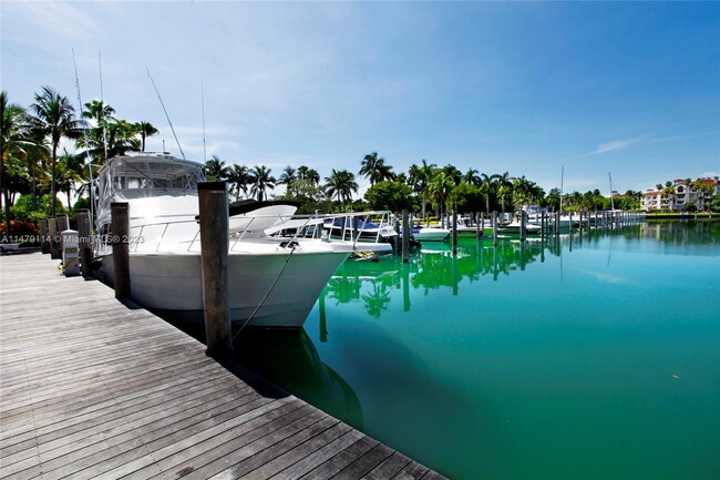 Building Photo - 2211 Fisher Island Dr