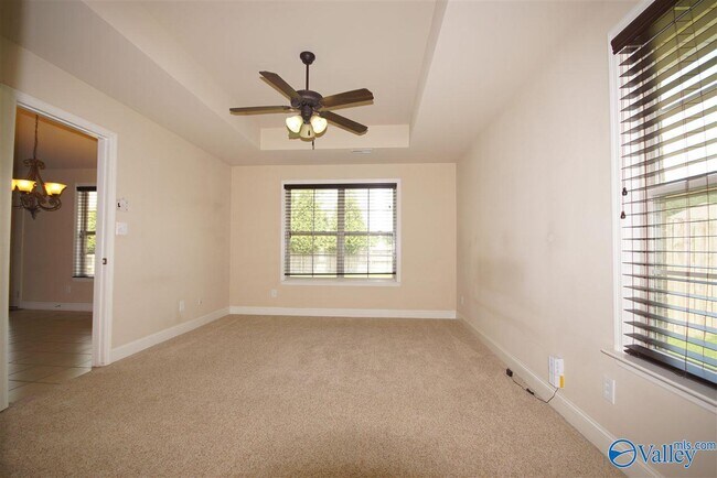 Building Photo - 115 Swan Pond Dr