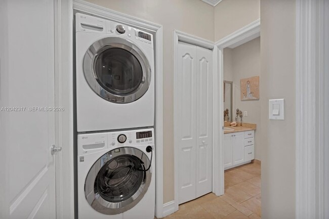 Building Photo - 18345 NE 30th Pl