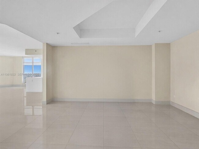 Building Photo - 17301 Biscayne Blvd