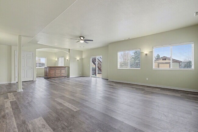 Building Photo - 5322 Balsam St