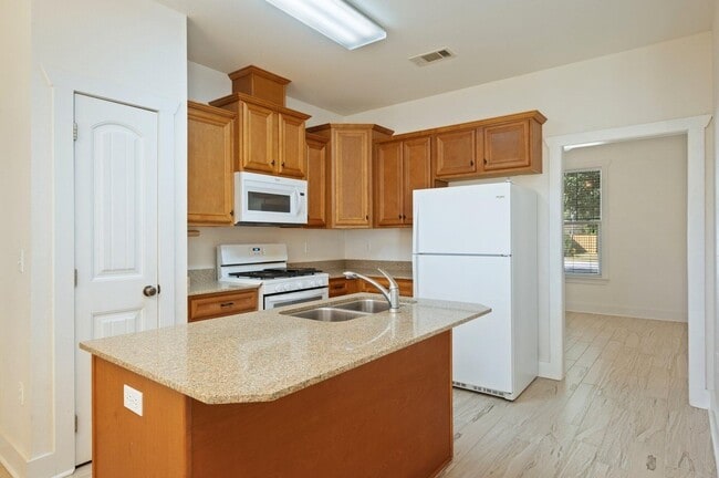 Building Photo - 113 Perimeter Pl