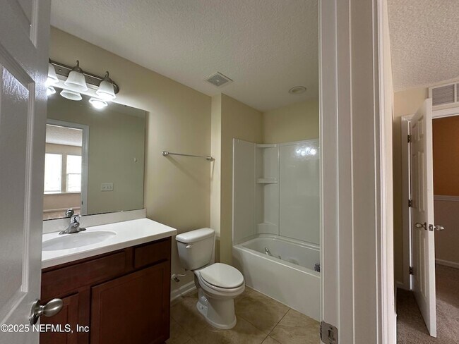 Building Photo - 111 Moultrie Village Ln