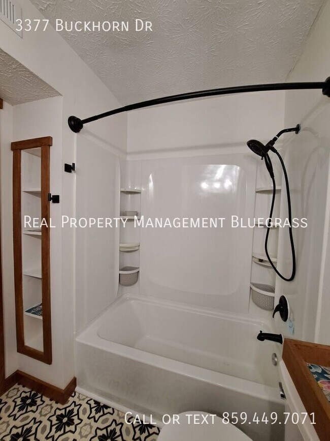 Building Photo - 3377 Buckhorn Dr