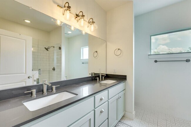 Building Photo - 1101 Euphoria Bend