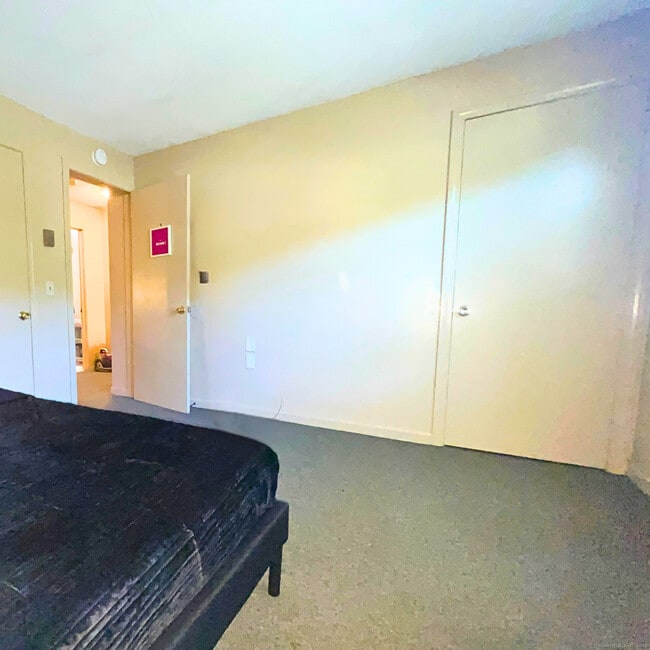 Building Photo - 537 Boswell Ave