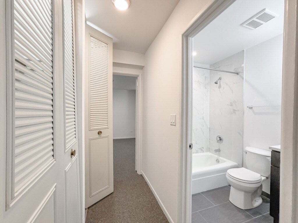 Building Photo - 520 Aldine