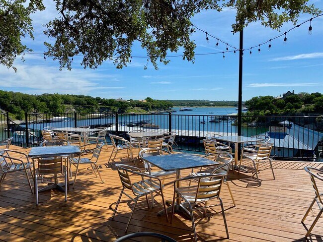 Building Photo - 22515 Felicia Dr