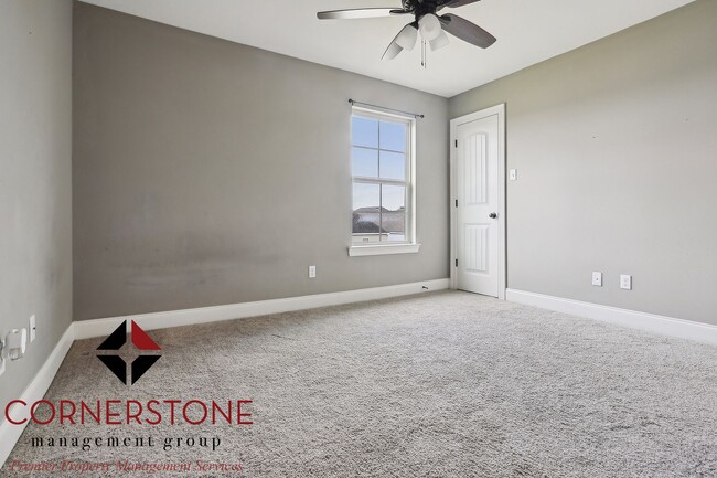 Building Photo - Cozy Cottage in the Heart of Gonzales!