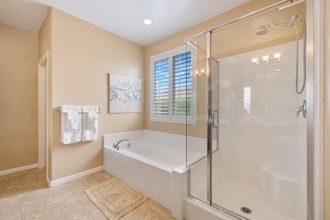 Building Photo - 73757 Picasso Dr