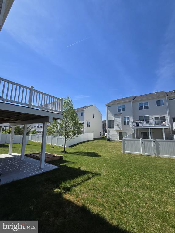 Building Photo - 7720 Village Park Dr